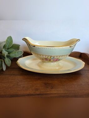Vintage Homer Laughlin Eggshell Georgian Chateau Blue Gravy Boat w/ Underplate